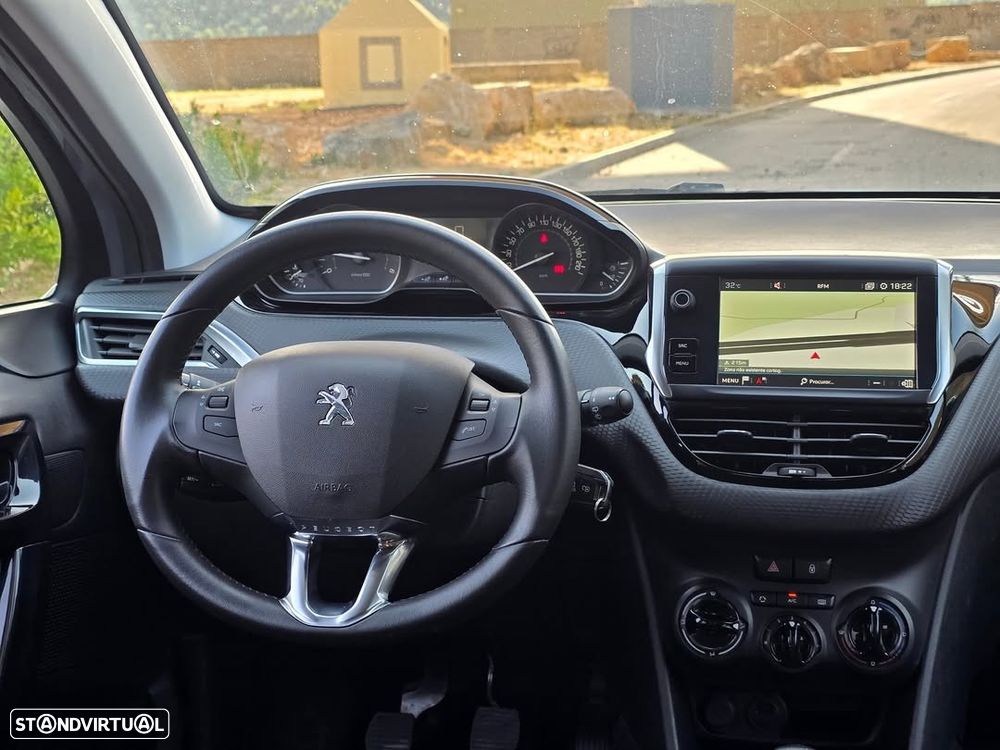 Peugeot 208 1.6 BlueHDi Style - 5
