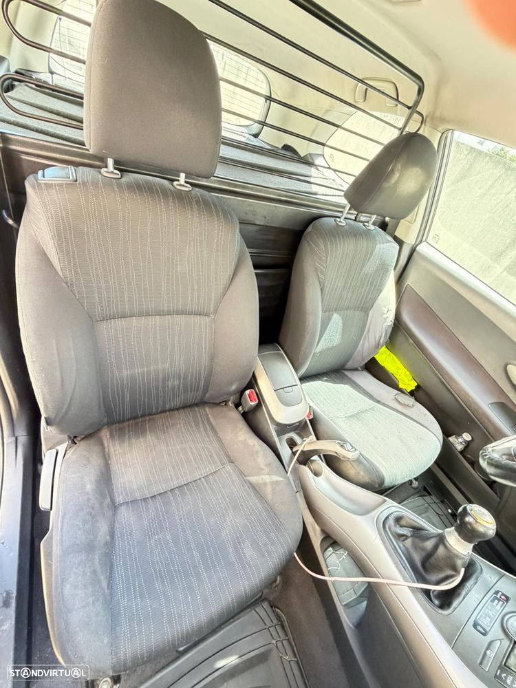 Toyota Auris 1.4 D-4D Sol - 11