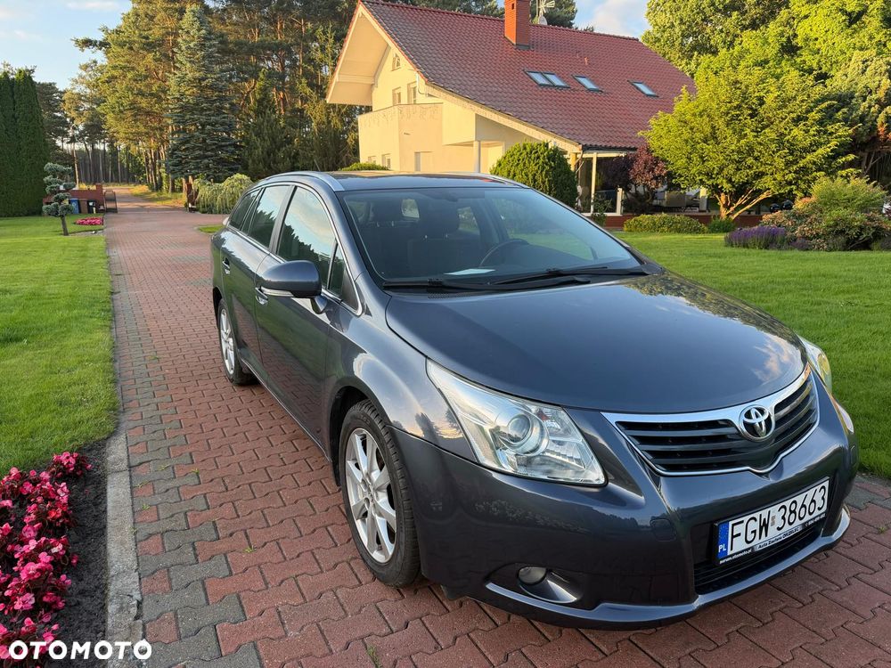 Toyota Avensis 2.2 D-4D Executive - 16