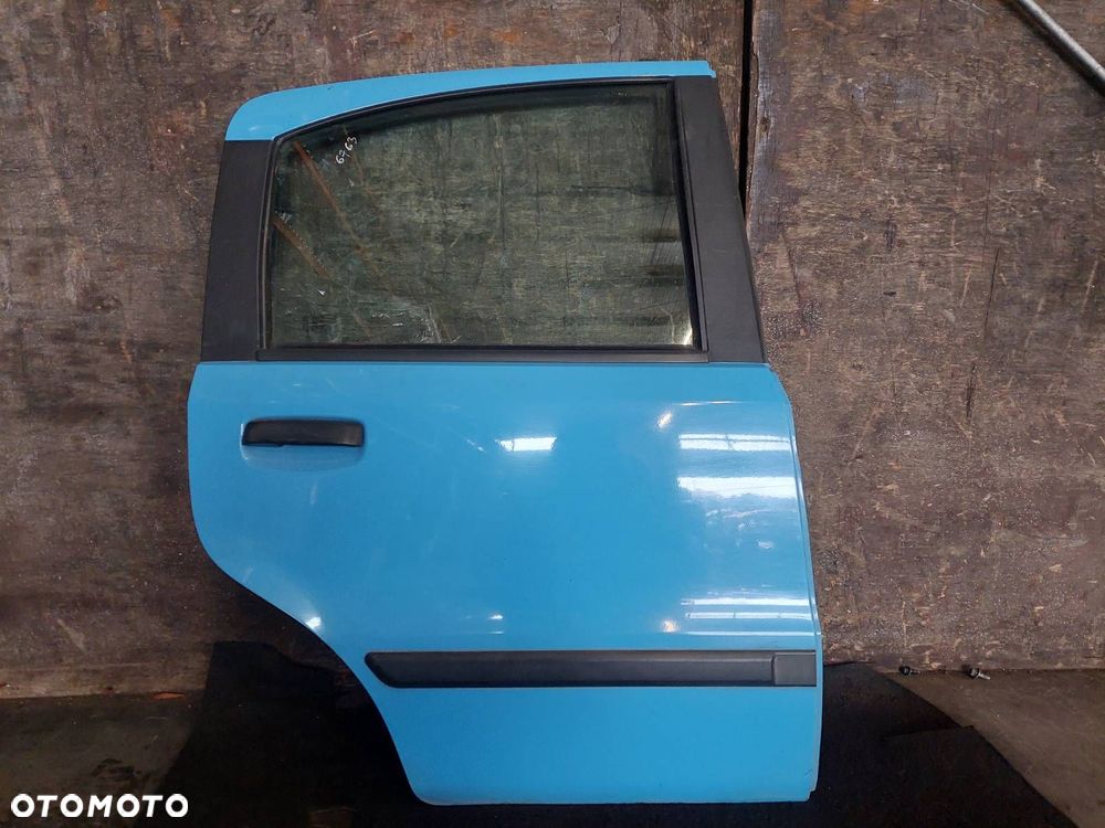 DRZWI KOMPLETNE PRAWY TYŁ FIAT PANDA II 793 - 1