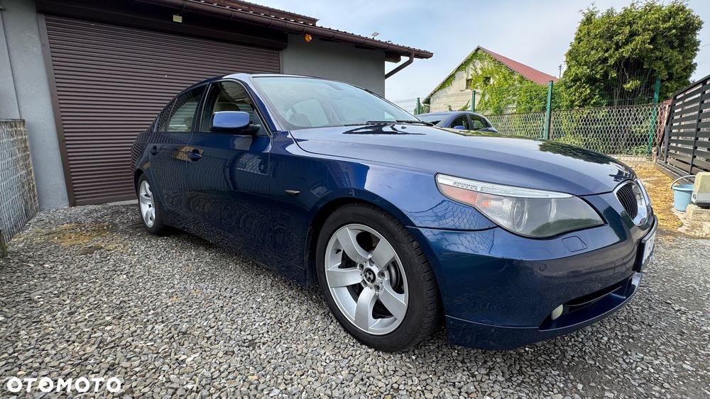 BMW Seria 5 545i - 4