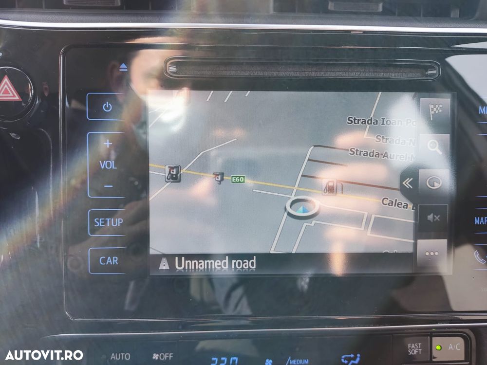 Toyota Auris 1.8 L VVT-i TS Hybrid Sol+ - 12