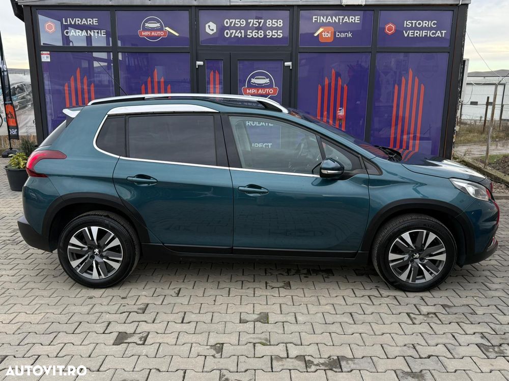 Peugeot 2008 1.2 L PureTech Allure - 10