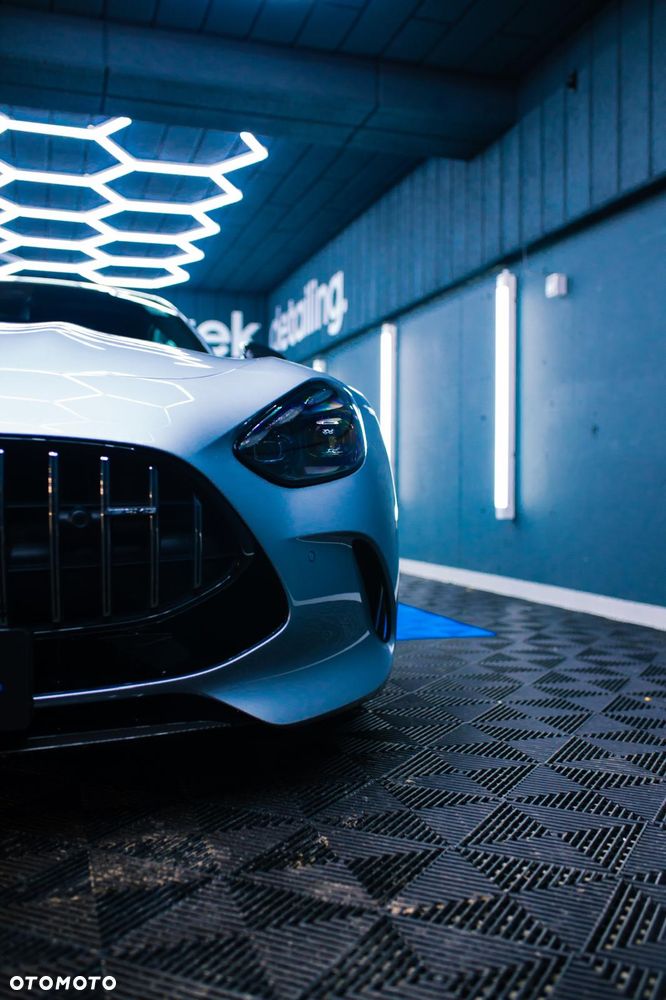 Mercedes-Benz AMG GT - 3