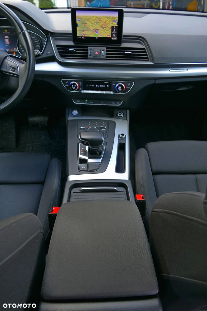 Audi Q5 55 TFSIe quattro S tronic S line - 10