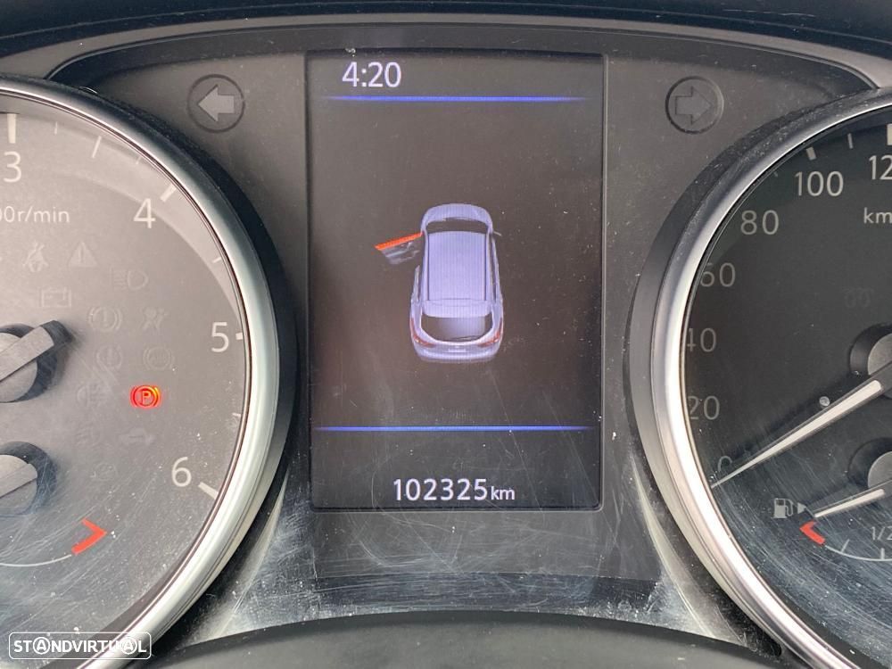 Nissan Qashqai 1.5 dCi N-Connecta - 11