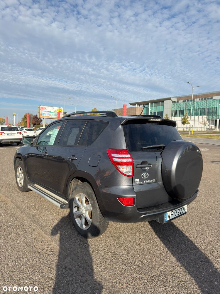 Toyota Rav4 2010 photo 4
