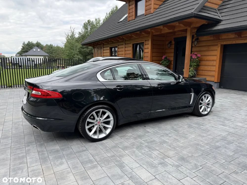 Jaguar XF 4.2 SV8 - 31