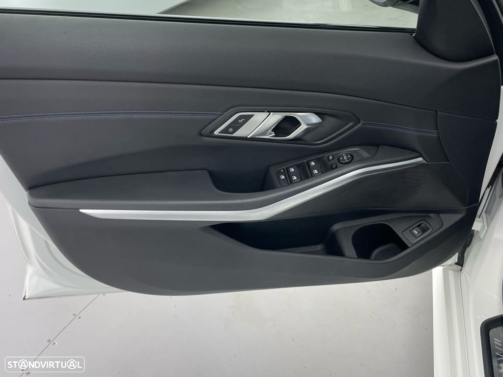BMW 320 d Touring Pack M Auto - 18