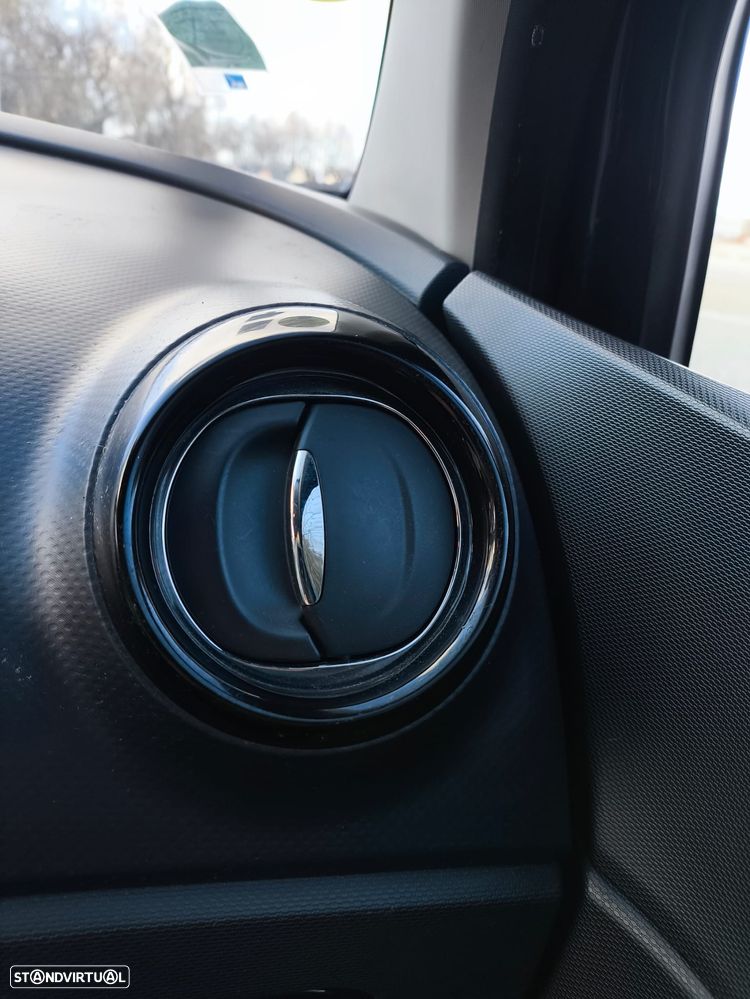 Renault Captur dCi 90 EDC Dynamique - 17