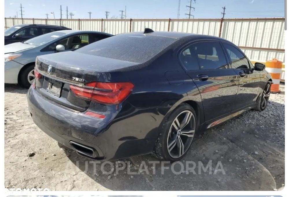 BMW Seria 7 750Li - 25