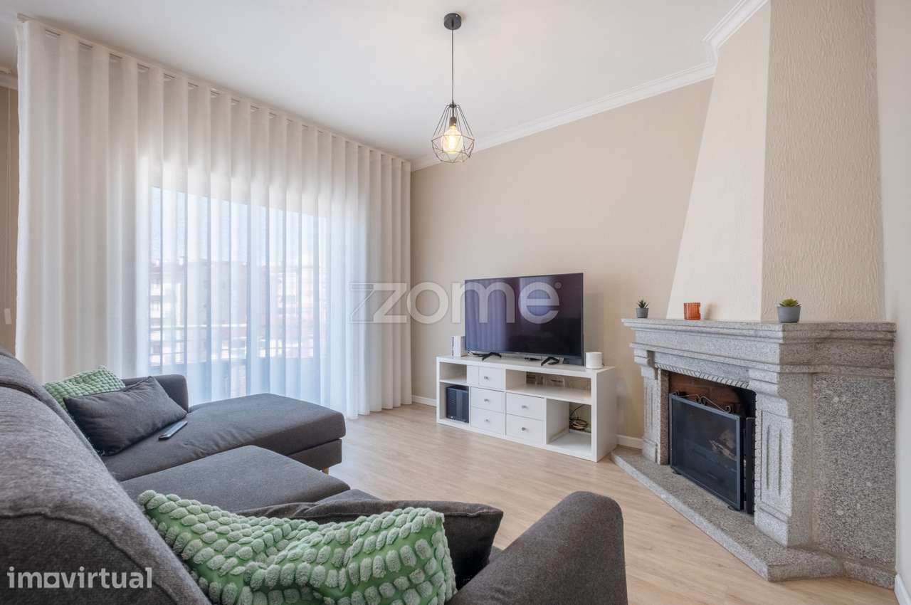 Apartamento T3 renovado com varandas e garagem - Fânzeres, Gondomar - Grande imagem: 3/48