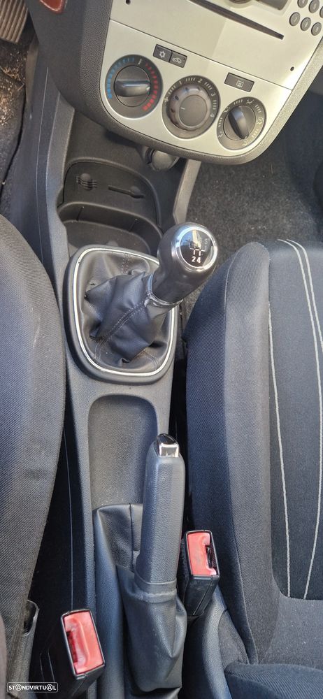 Opel Corsa 1.2 Cosmo - 10