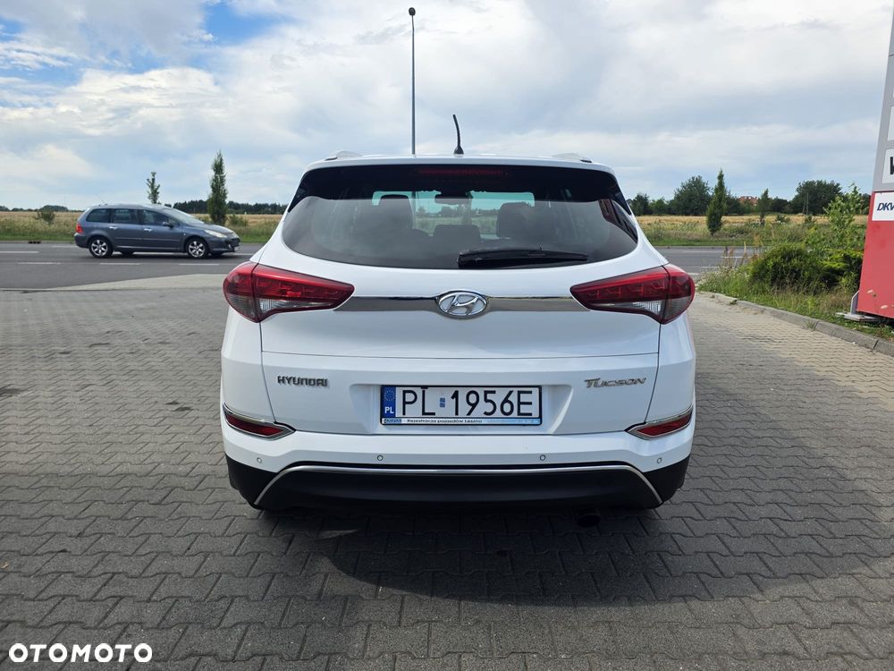 Hyundai Tucson 1.6 GDI BlueDrive Comfort 2WD - 17