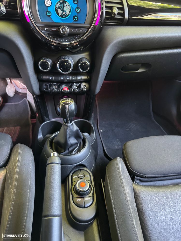 MINI 5 Portas Cooper D - 10