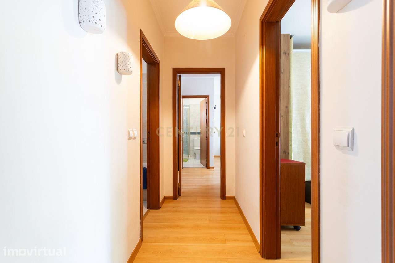 Apartamento T3 com Varanda em Barreiro - Oportunidade Única - Grande imagem: 4/18