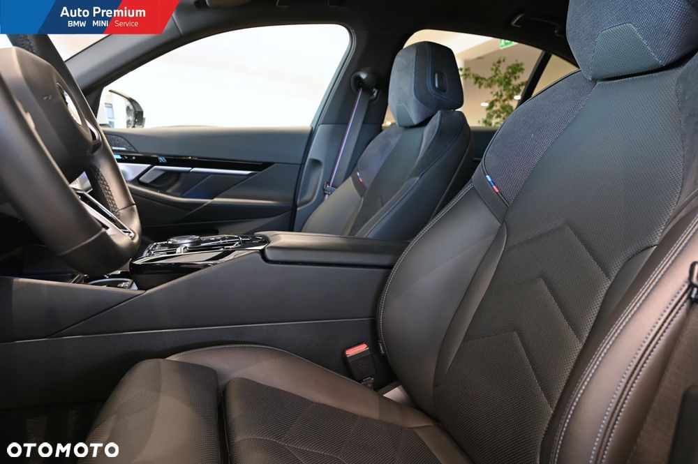 BMW Seria 5 520d xDrive mHEV - 12