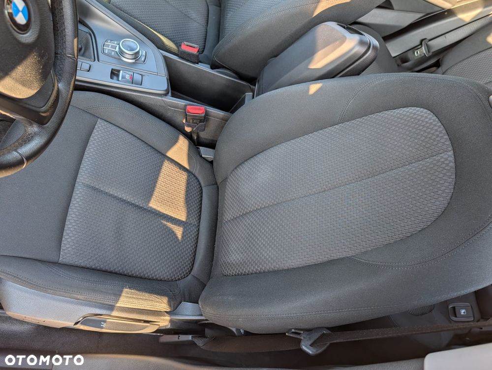 BMW X1 sDrive18d Advantage - 16