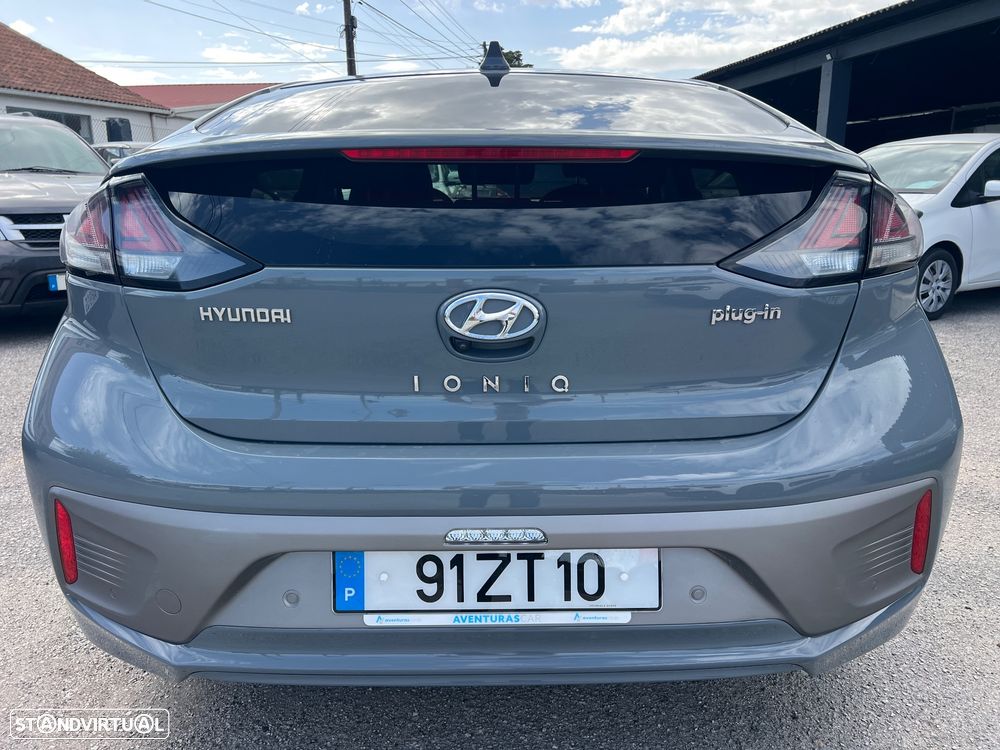 Hyundai Ioniq 1.6 GDI HEV Hybrid Tech - 11
