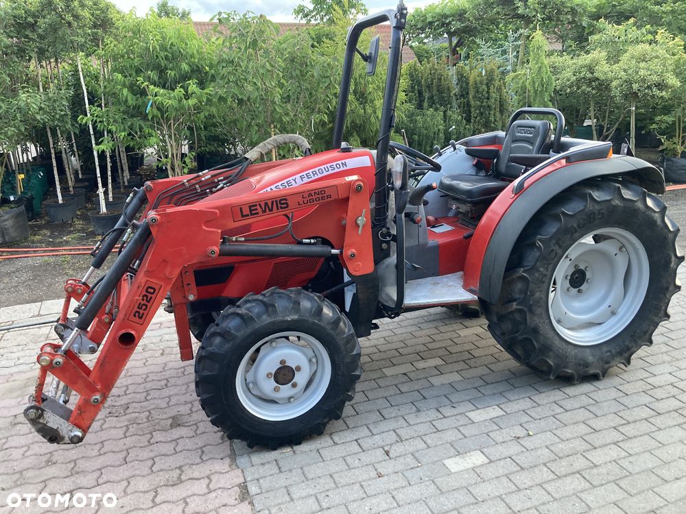 Massey Ferguson MF 2415 - 2