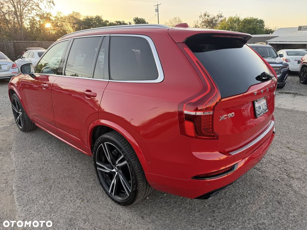 Volvo XC 90 - 8