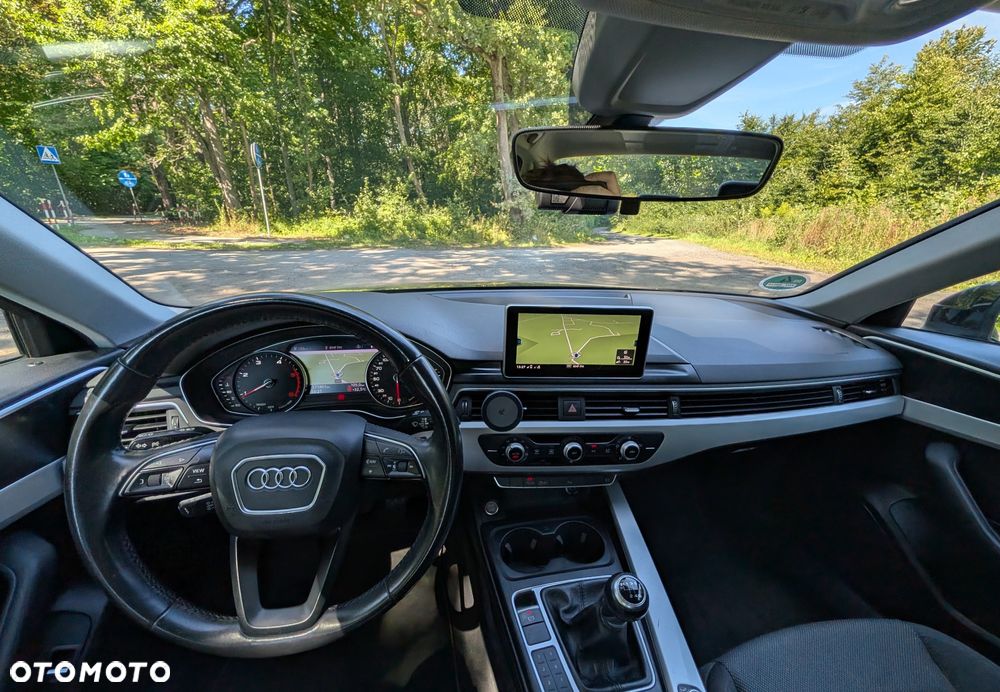 Audi A4 Limousine - 13