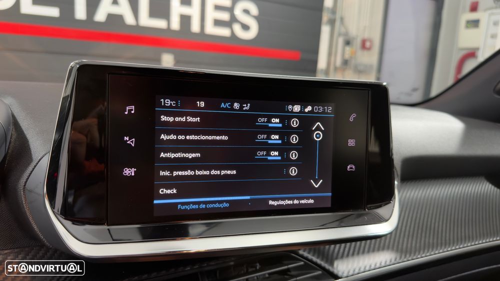 Peugeot 2008 1.2 PureTech Active Pack - 25