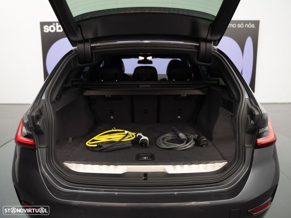 BMW 320 e Corporate Edition Auto - 12