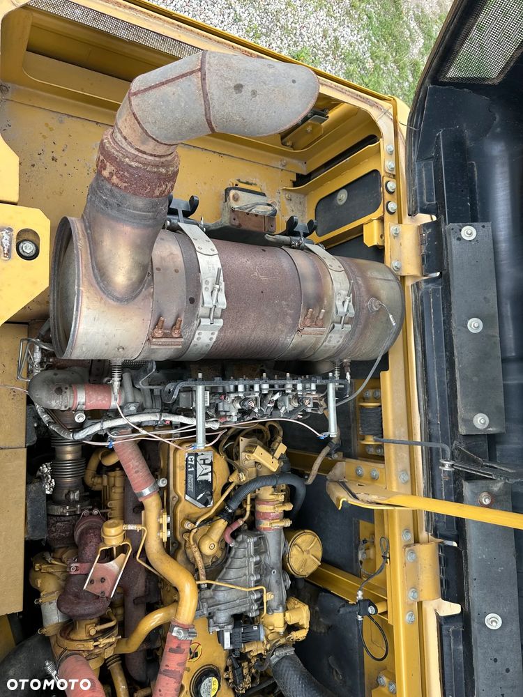 Caterpillar 324e - 16