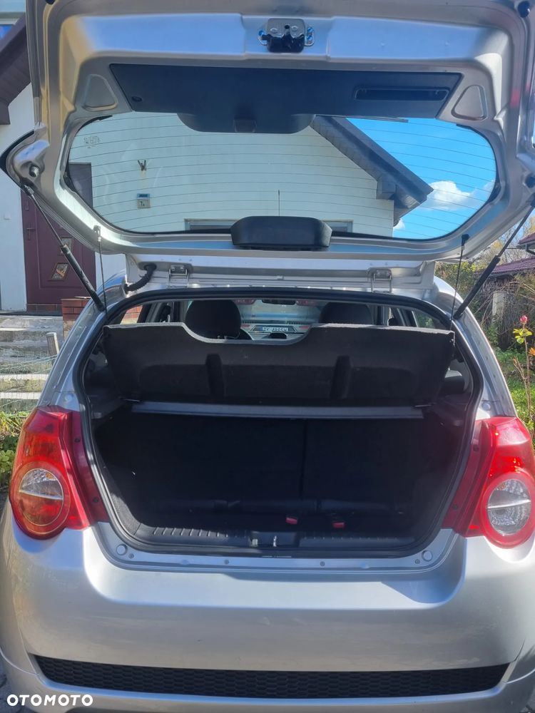 Chevrolet Aveo - 6