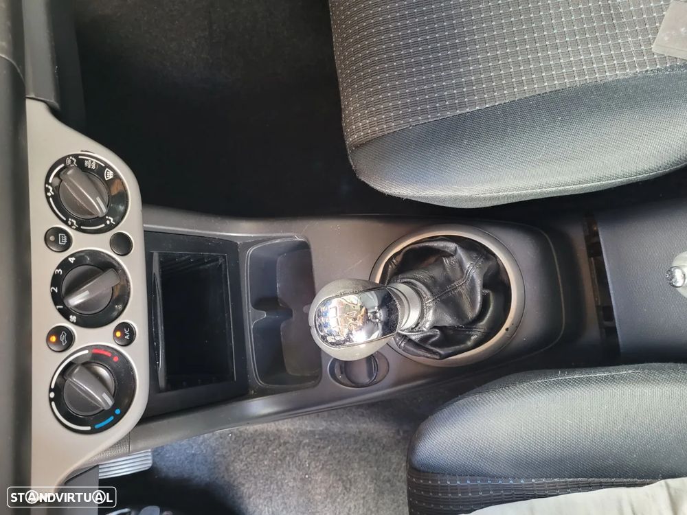 Suzuki Swift 1.3 DDiS GL - 20