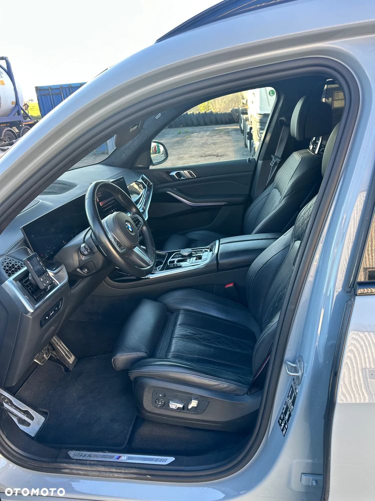 BMW X7 xDrive40i mHEV Individual Edition sport - 4