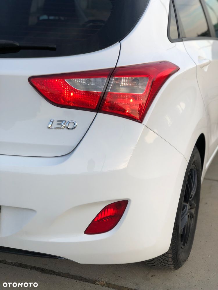 Hyundai i30 1.4 Passion - 12