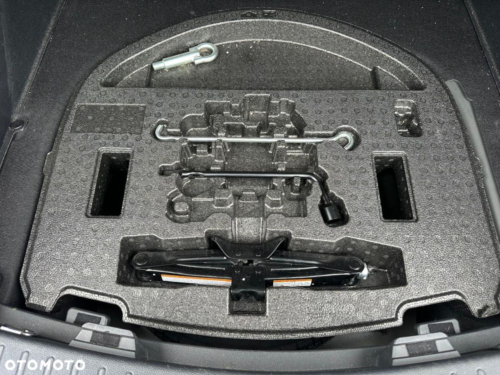 Toyota Corolla 2.0 Business Edition - 23