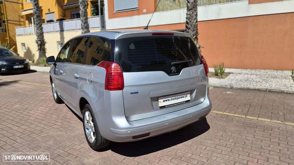 Peugeot 5008 - 13