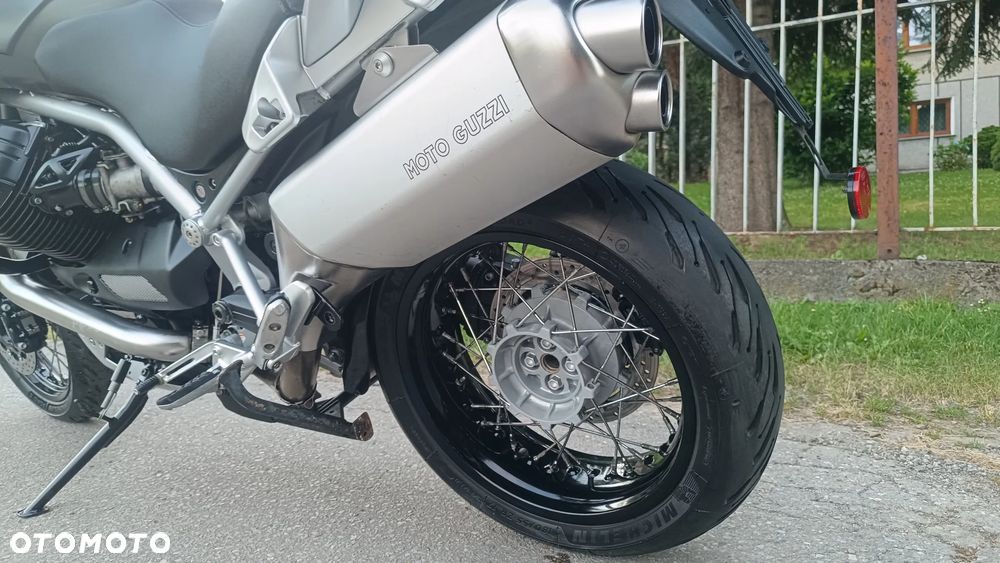 Moto Guzzi Stelvio - 16