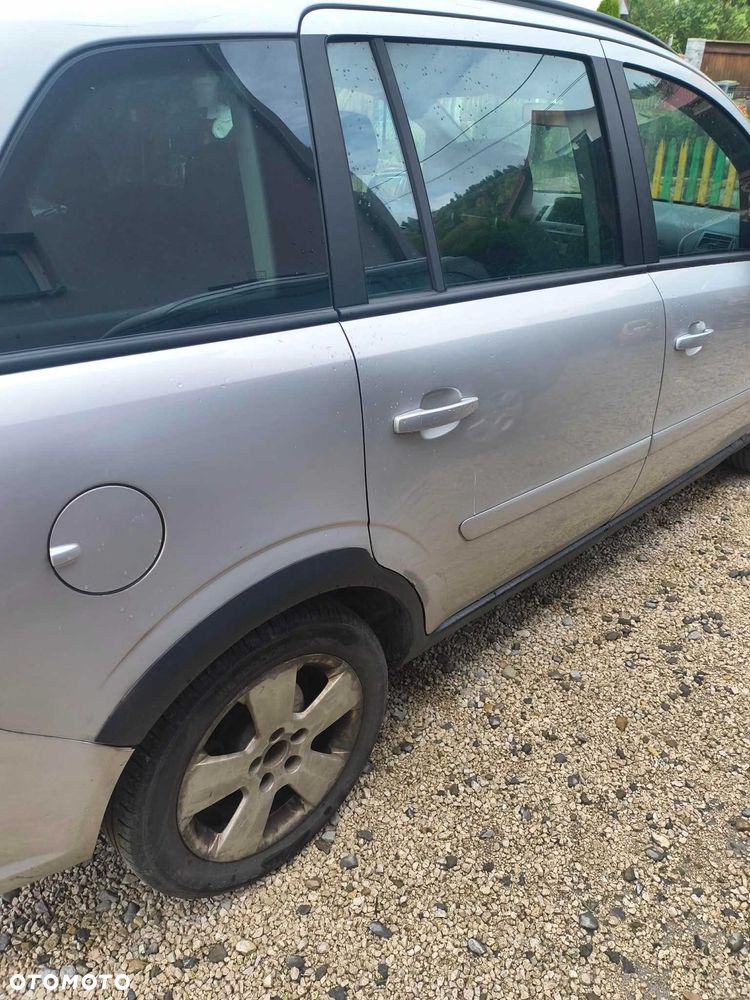 Opel Zafira - 3