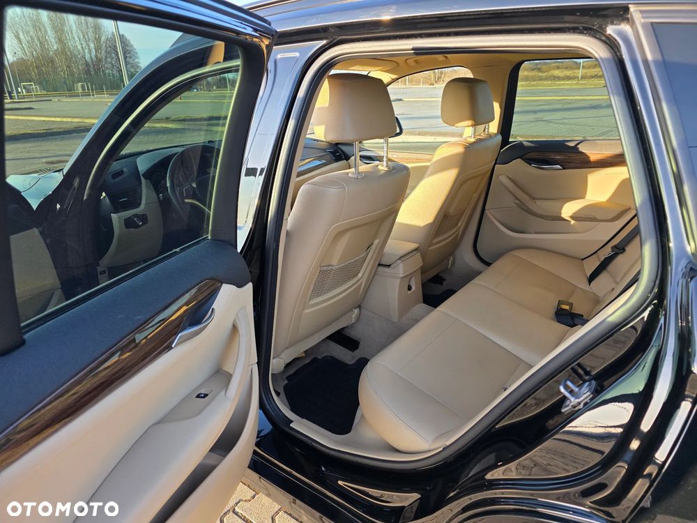 BMW X1 xDrive28i - 12