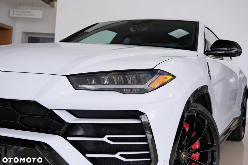 Lamborghini Urus - 11