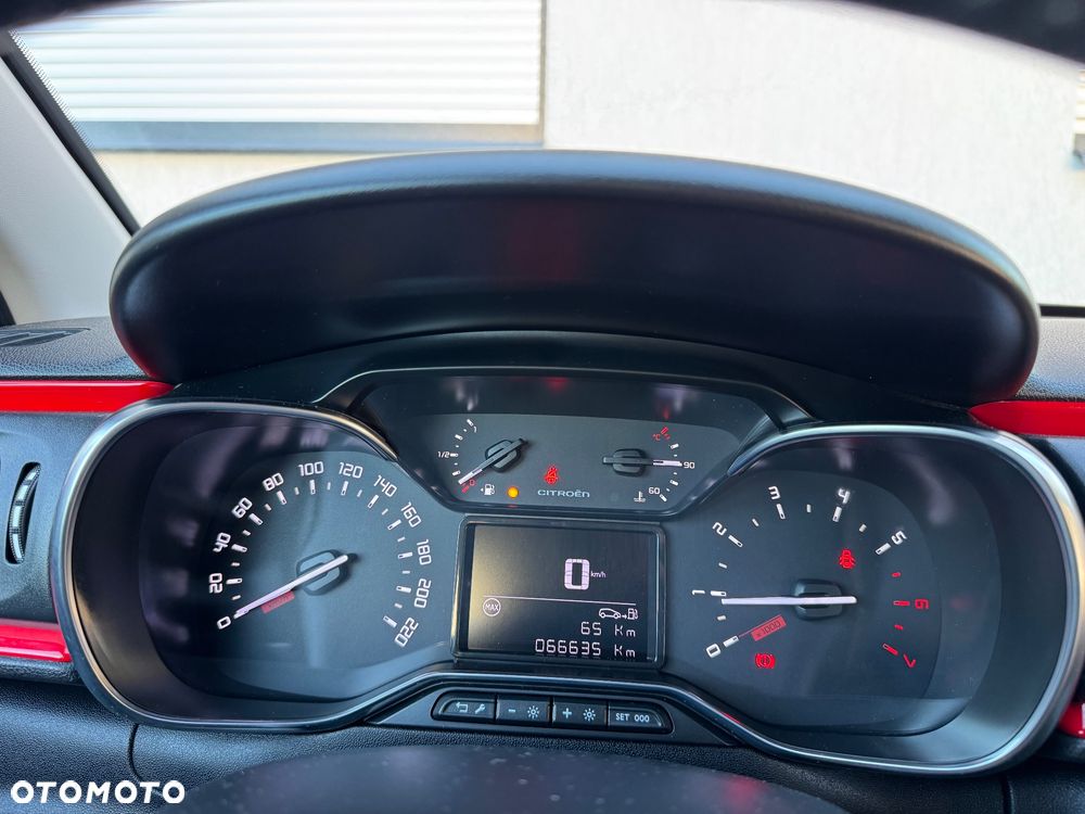 Citroën C3 Pure Tech 110 Stop&Start RED BLOCK - 29