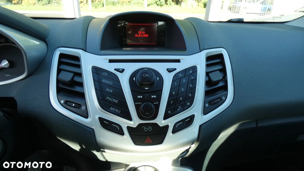 Ford Fiesta 1.25 Ambiente - 21