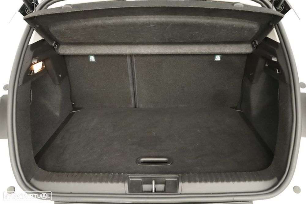 Renault Captur 1.0 TCe Techno Bi-Fuel - 25