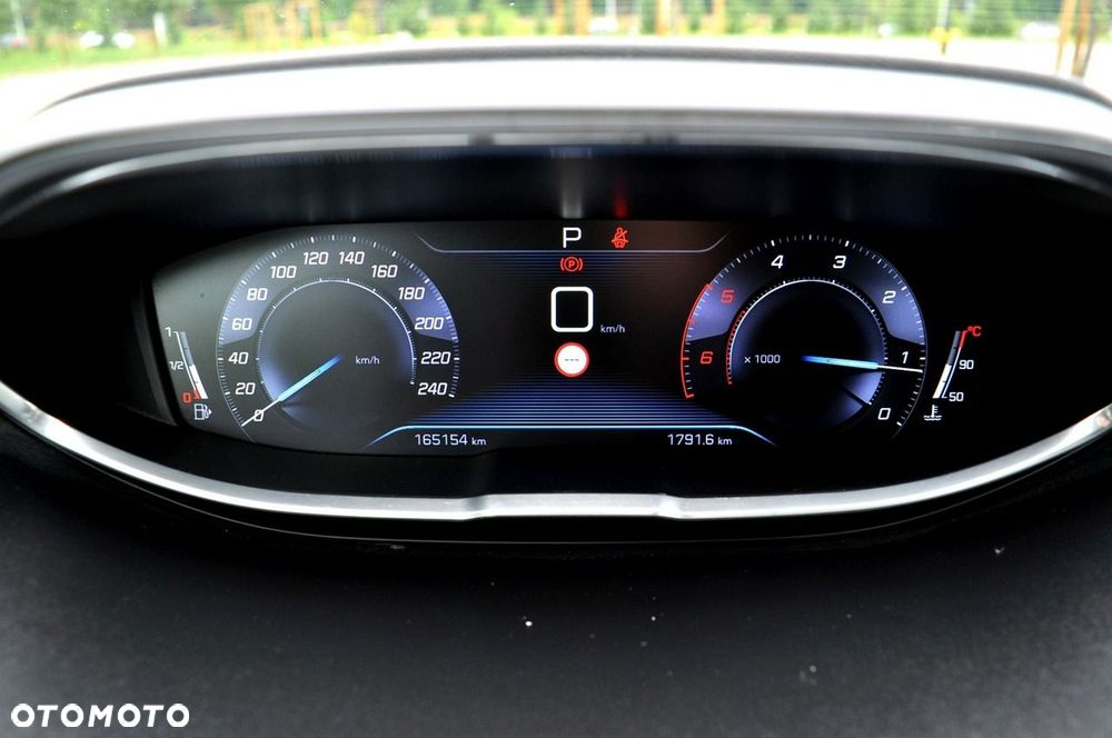 Peugeot 3008 1.6 BlueHDi Allure S&S - 23