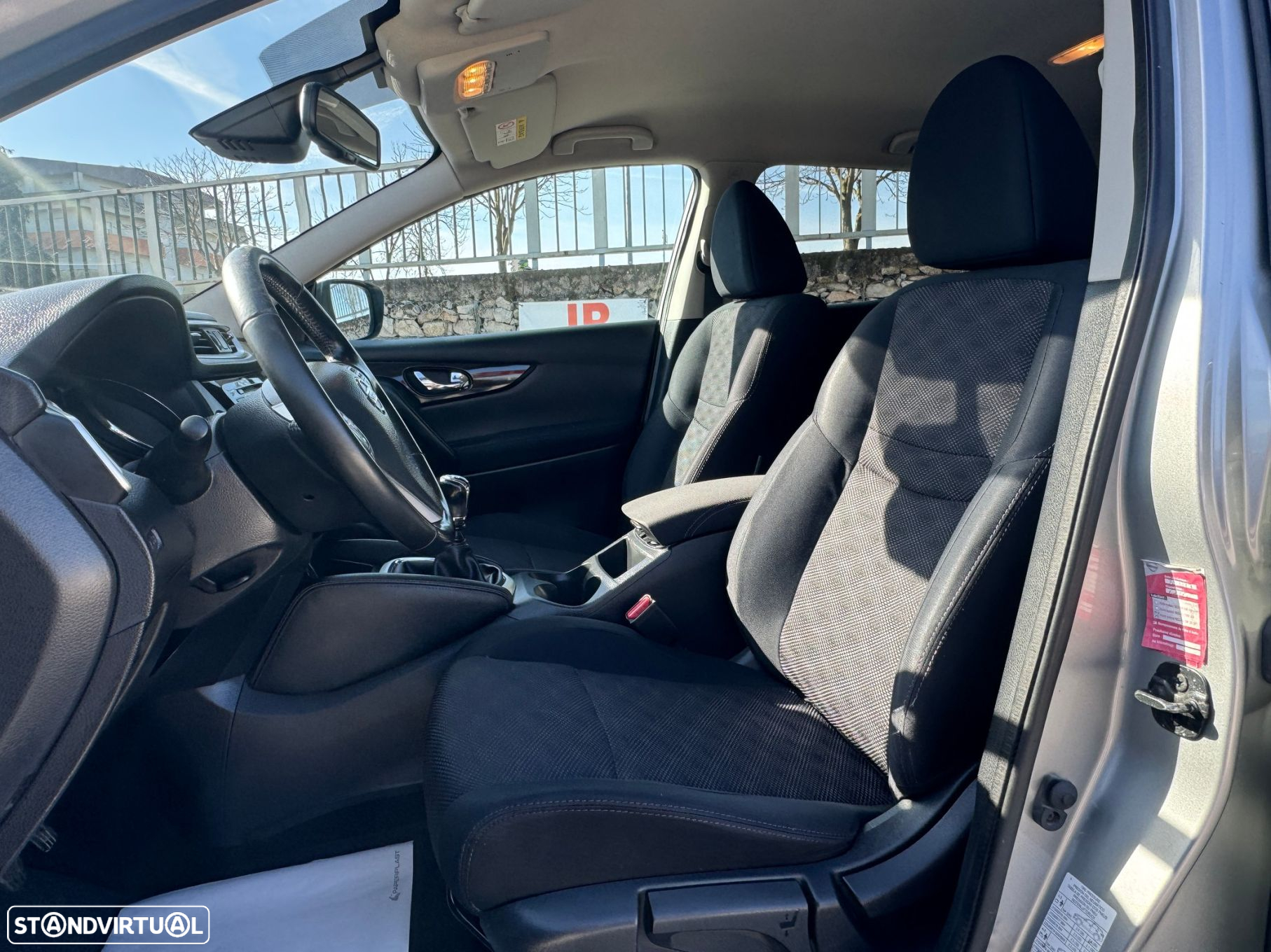 Nissan Qashqai 1.5 dCi N-Connecta 18 - 9