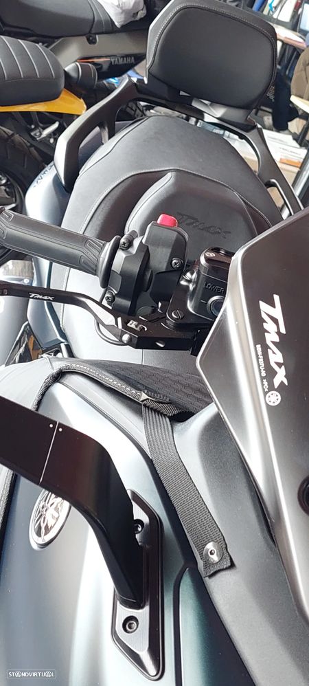 Yamaha TMAX Tech Max - 12
