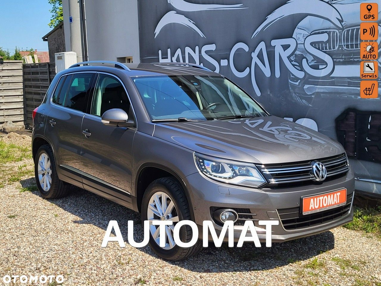 Volkswagen Tiguan - 1