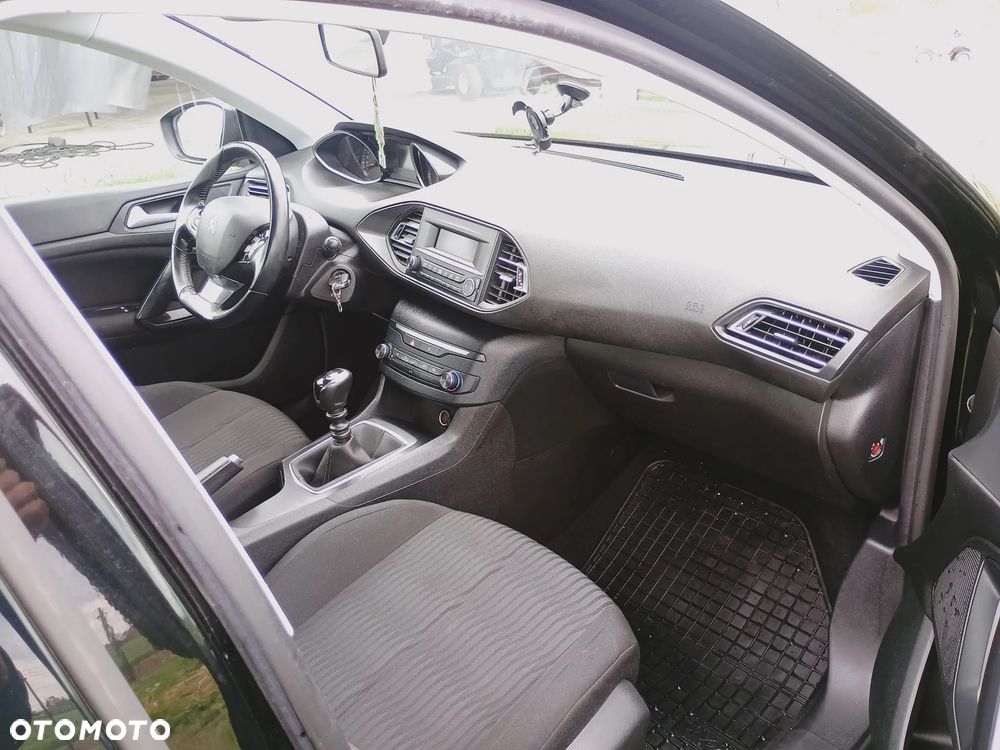 Peugeot 308 - 11