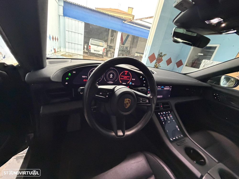 Porsche Taycan Standard - 27