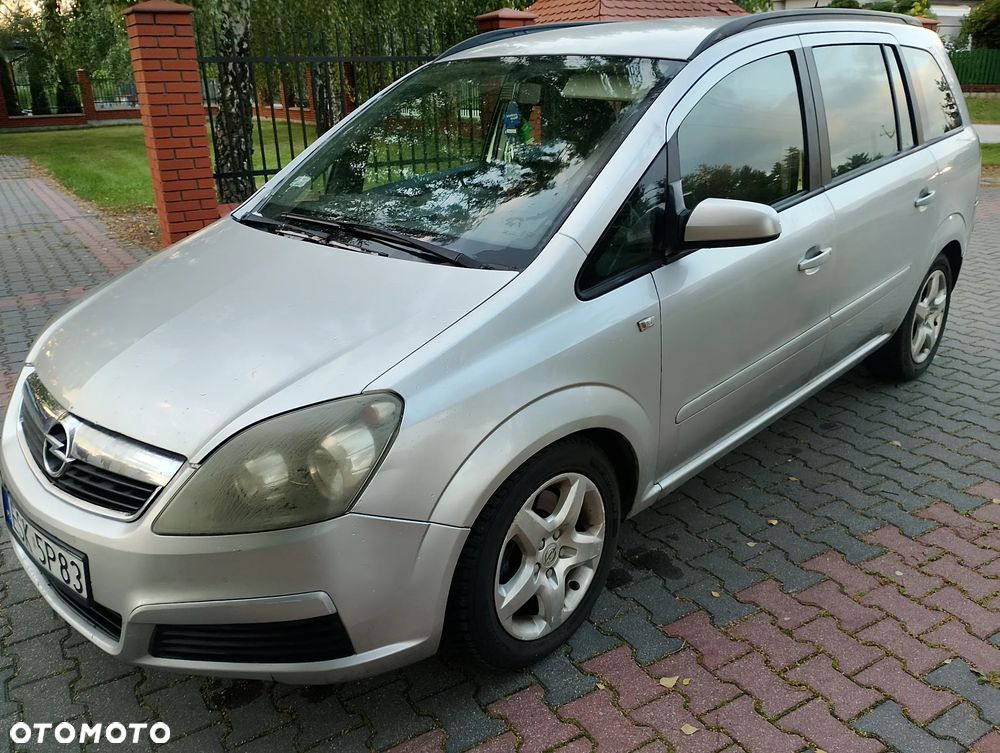 Opel Zafira 1.9 CDTI - 8