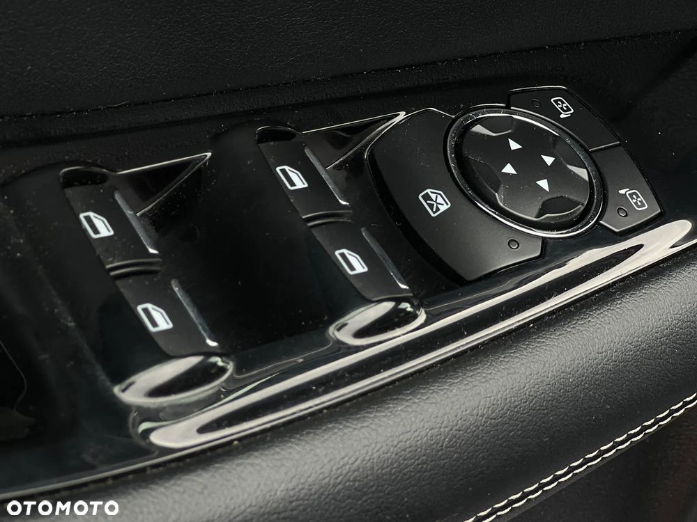 Ford Edge - 21